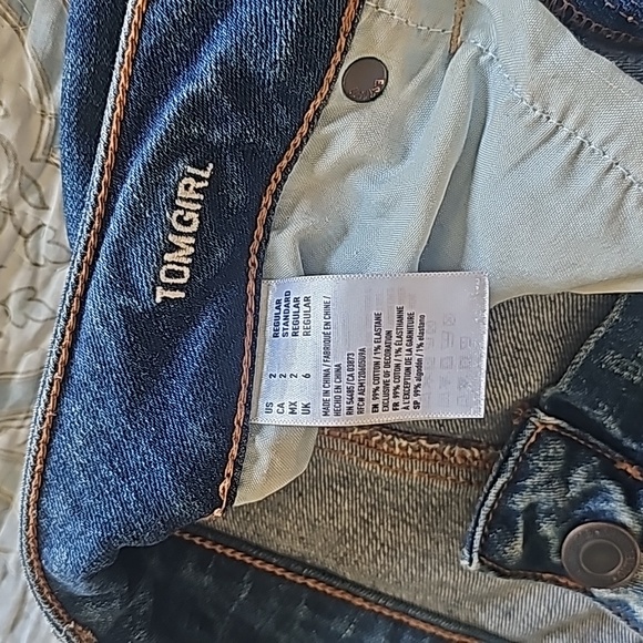 Jeans - Picture 3 of 4